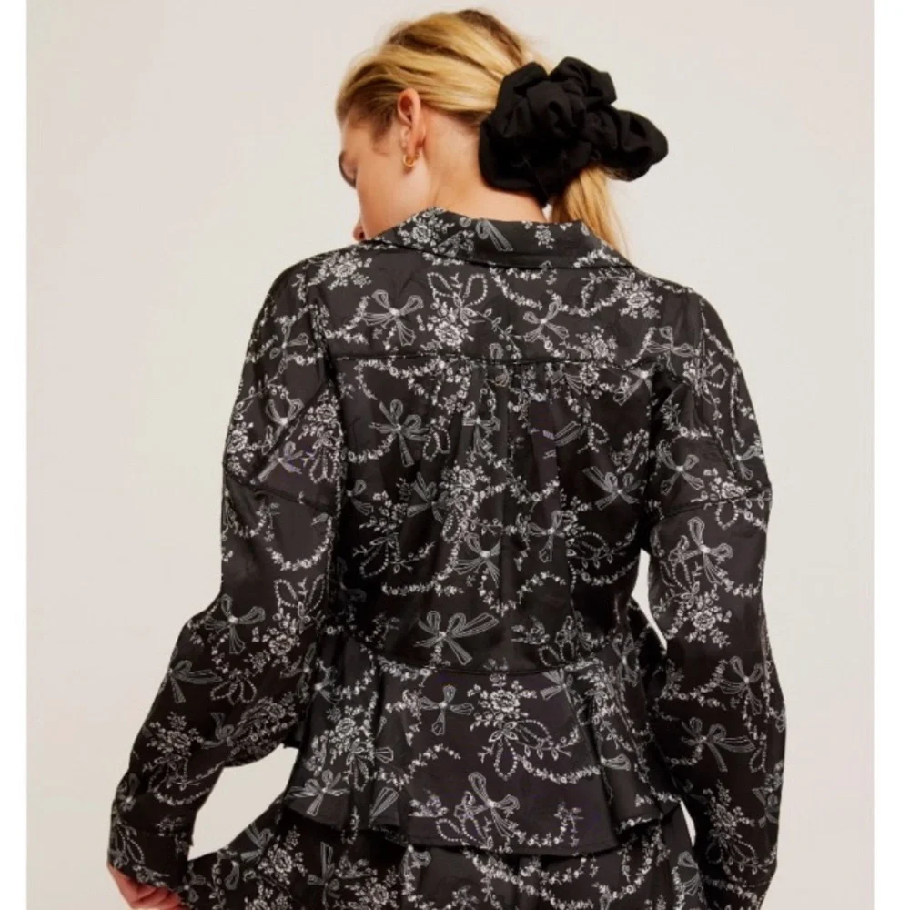 Intimately Free People Floral Bow Print V-Neck Button Down Boxy Shirt Black XL